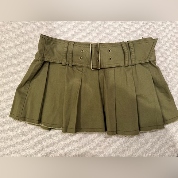 BDG pleated Micro Mini pleated Skirt NEW - Picture 5 of 9